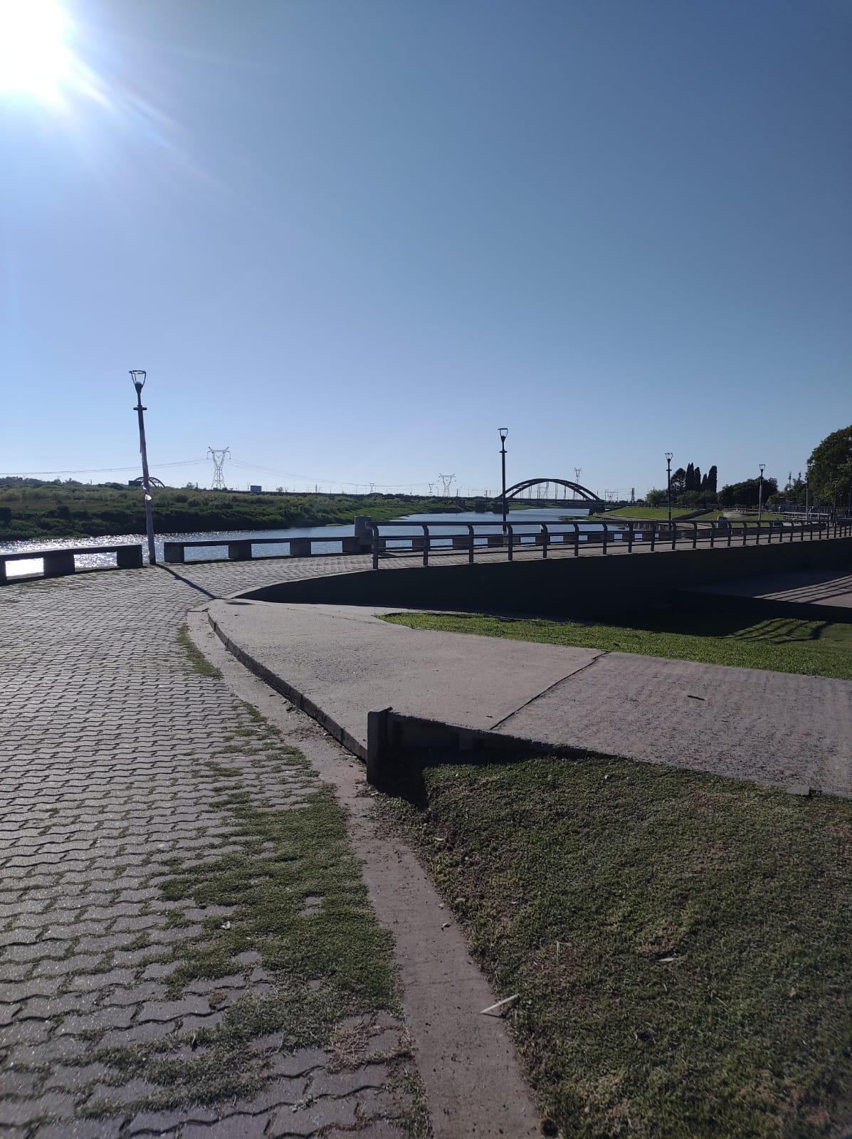 Sábado soleado y una máxima de 39°C en Santo Tomé