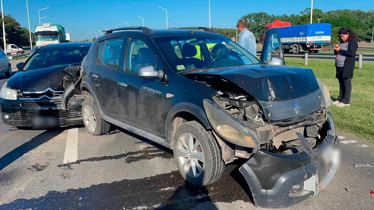 Cuádruple choque en la Autopista Santa Fe Rosario genera demoras y reducción de calzada